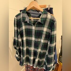 Tommy Hilfiger Navy and Green Cotton Checkered Plaid Shirt